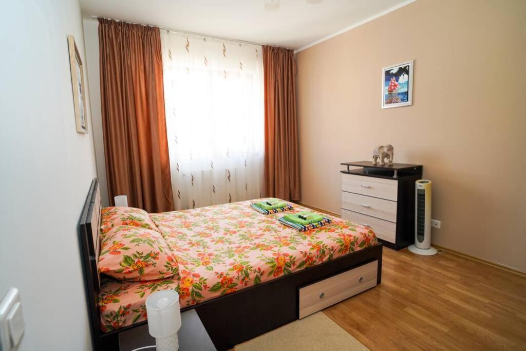 Sky Modern 1 Bedroom Apt W Free Parking بوخارست المظهر الخارجي الصورة