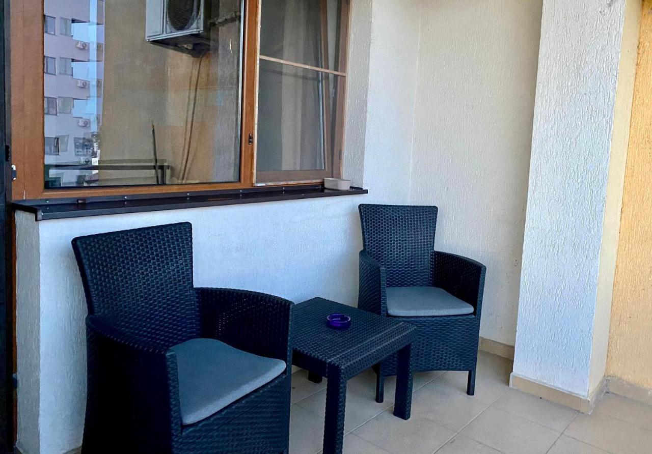 Sky Modern 1 Bedroom Apt W Free Parking بوخارست المظهر الخارجي الصورة