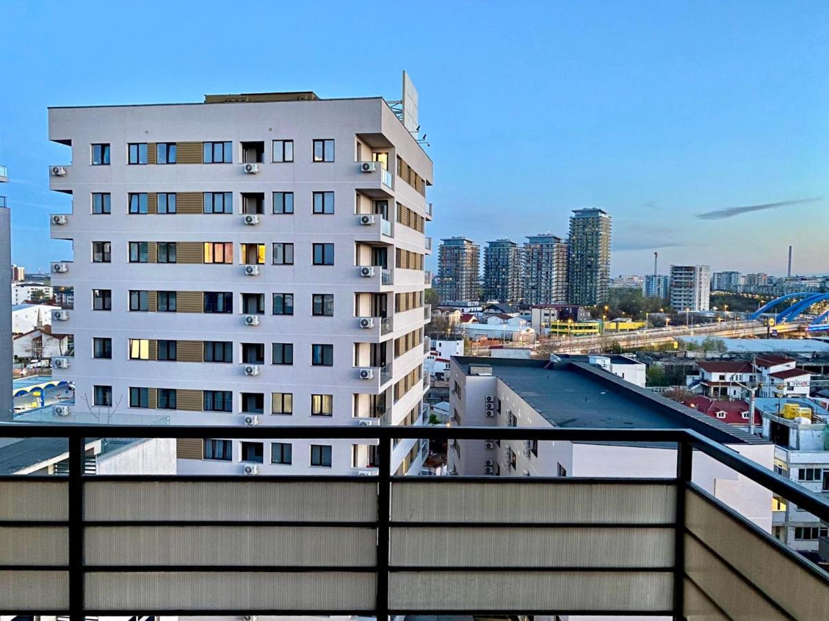Sky Modern 1 Bedroom Apt W Free Parking بوخارست المظهر الخارجي الصورة