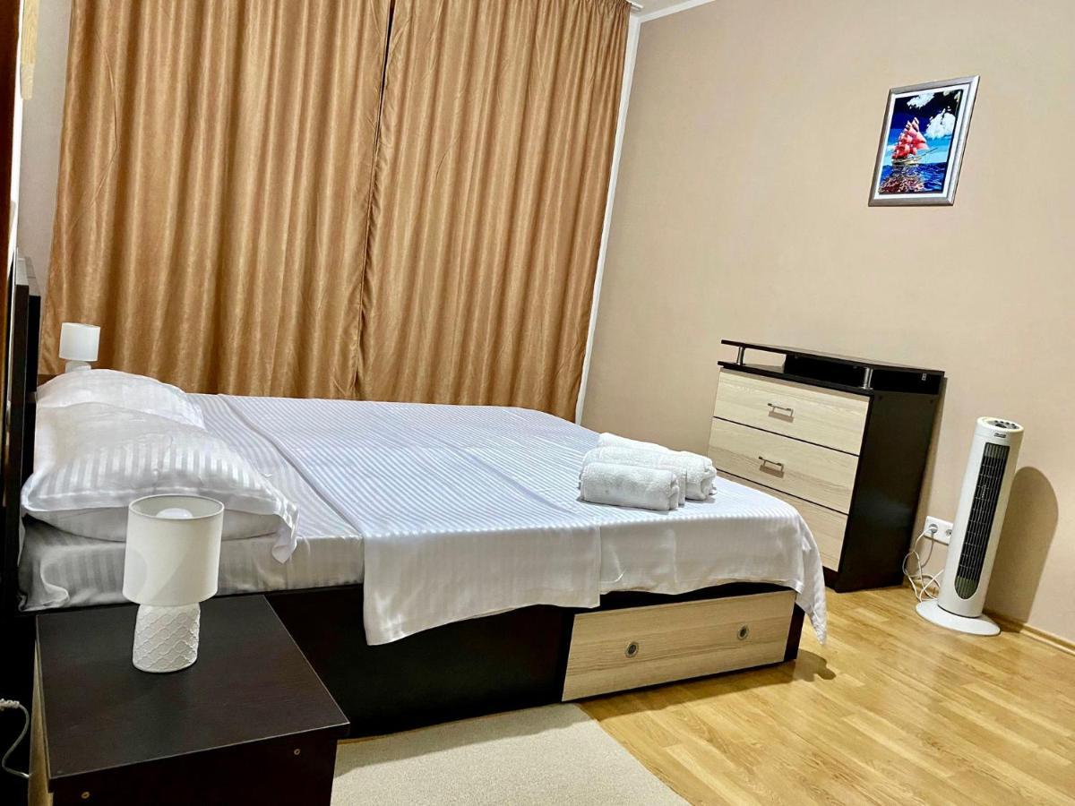 Sky Modern 1 Bedroom Apt W Free Parking بوخارست المظهر الخارجي الصورة