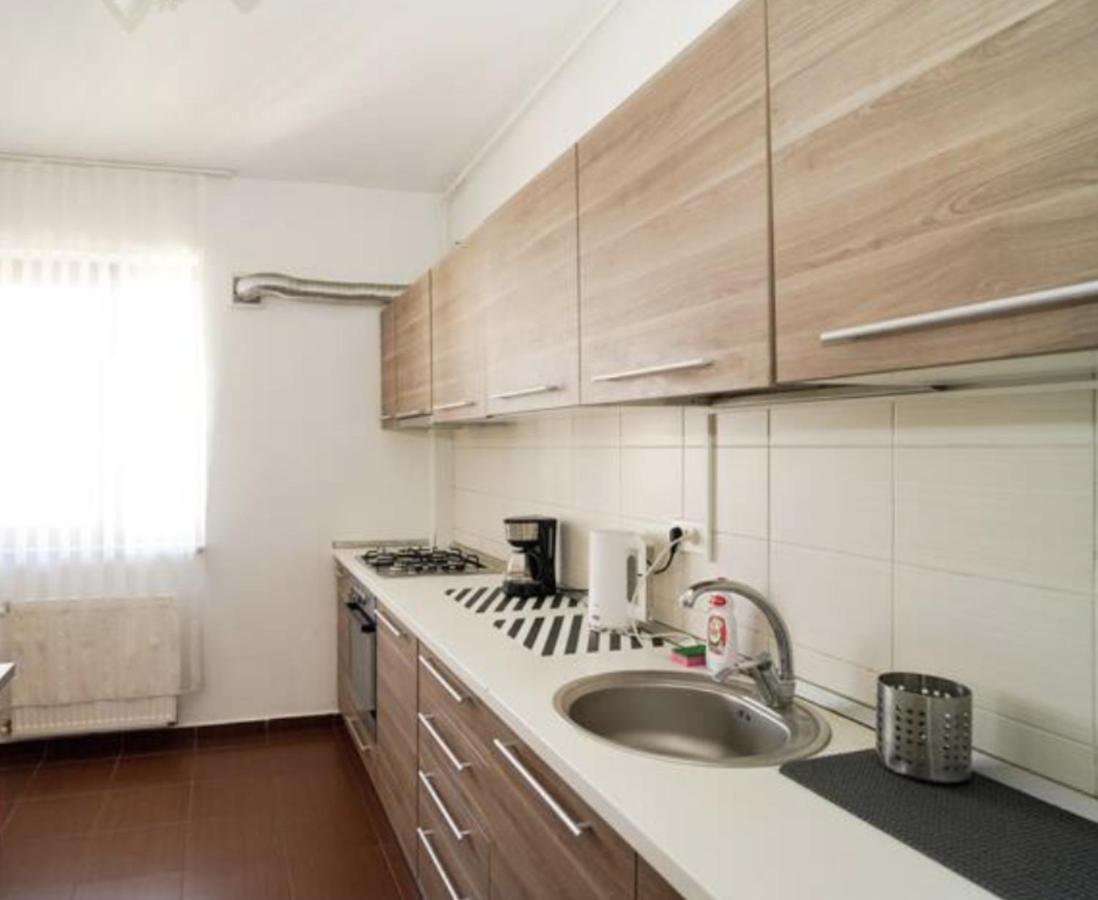Sky Modern 1 Bedroom Apt W Free Parking بوخارست المظهر الخارجي الصورة